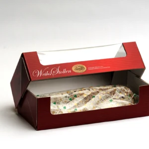 Rot bedruckter Karton mit Weihs-Logo und Sichtfenster, in dem der in Klarsichtfolie verpackte Stollen liegt.